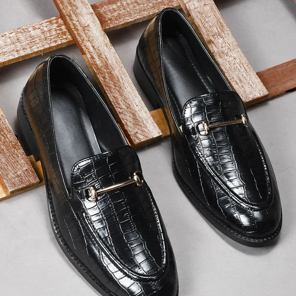 Croco Slip-ons in Black - Premium men’s loafers in a crocodile leather pattern, perfect for a sophisticated and timeless style.