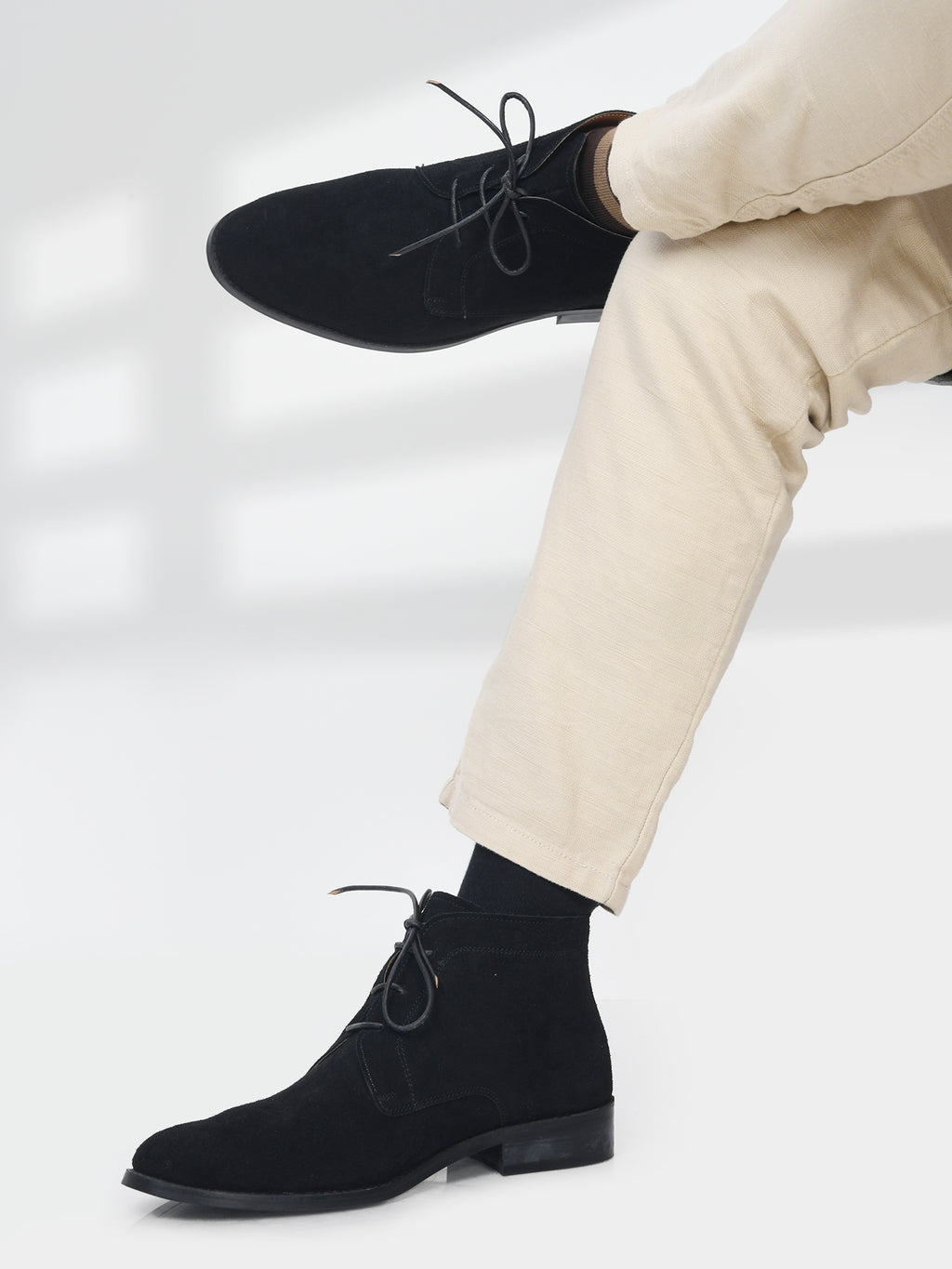 Preview of Lorenzo Black - Chukka Boots in Suede Leather