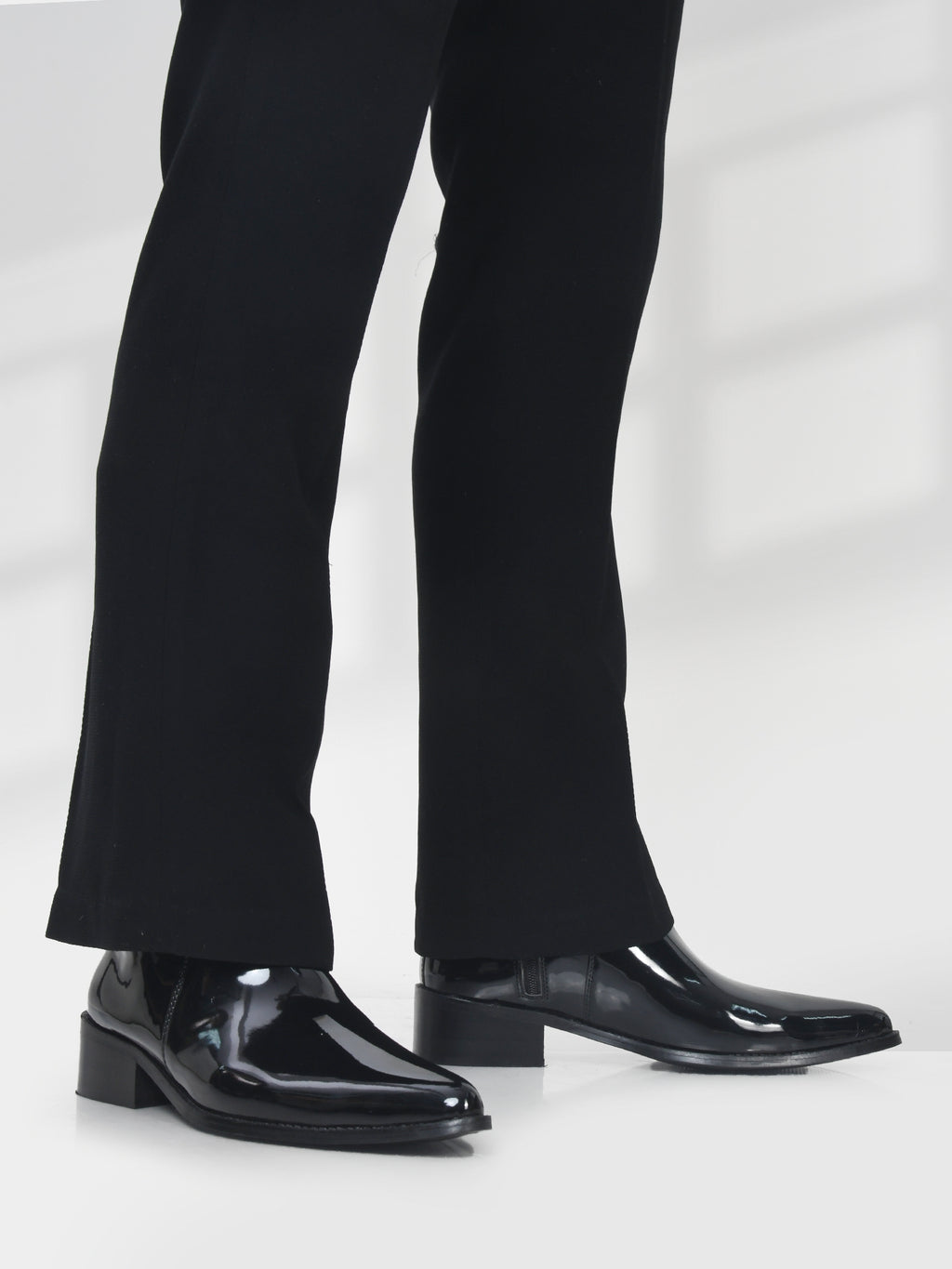 Preview of Loki - The Vegan Edition (Pointed Toe)
