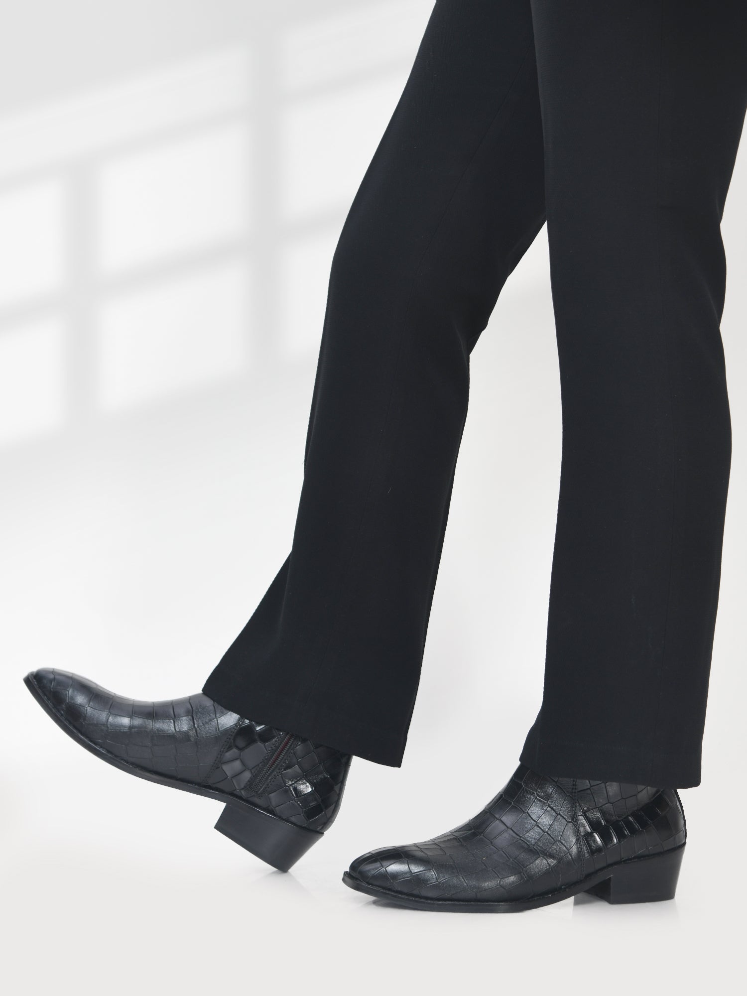 Crocodile Patterned Black Leather Boots for Men