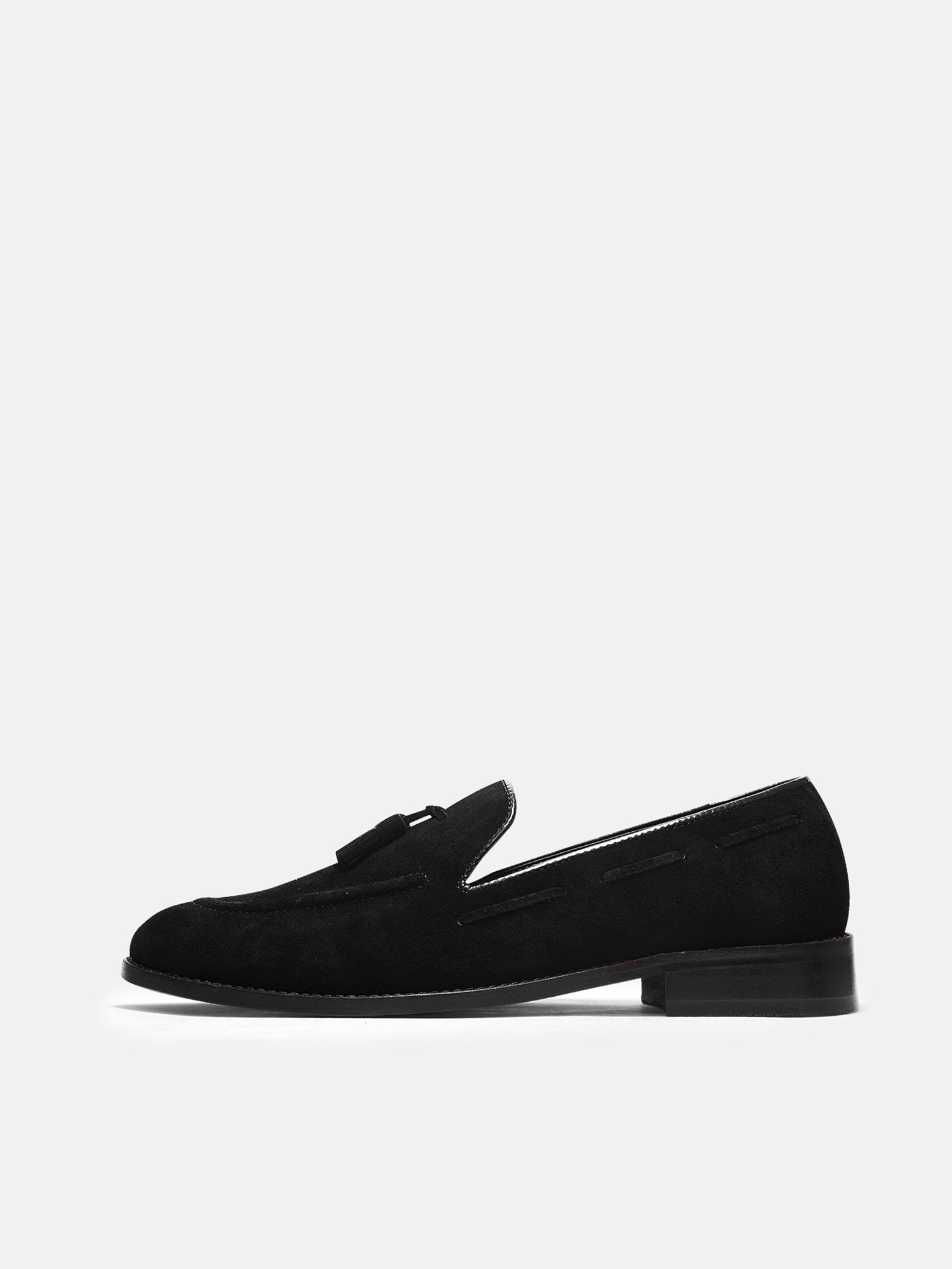 Premium loafers in black suede leather with tesel on a mid heel