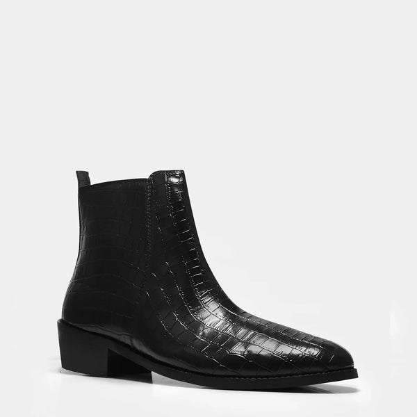 Black colour croco pattern leather boot with side zip and mid heel