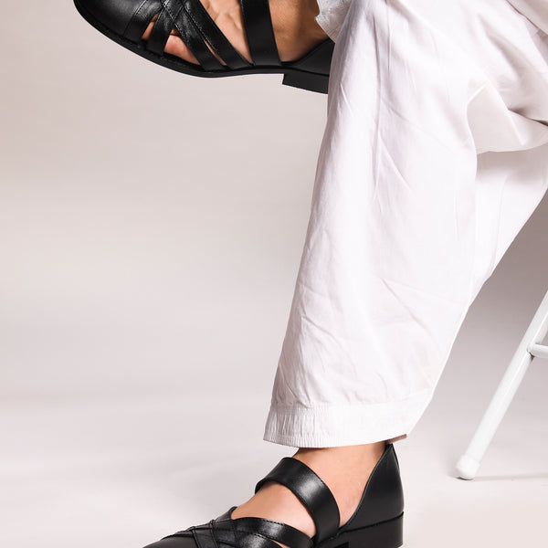Handcrafted black leather sandals for men with interwoven straps - Heritage Peshawari Luxe Slip-Ons by RNK Luxe