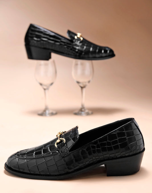 Crocodile textured leather loafers with horsebit buckle  on Cuban heel