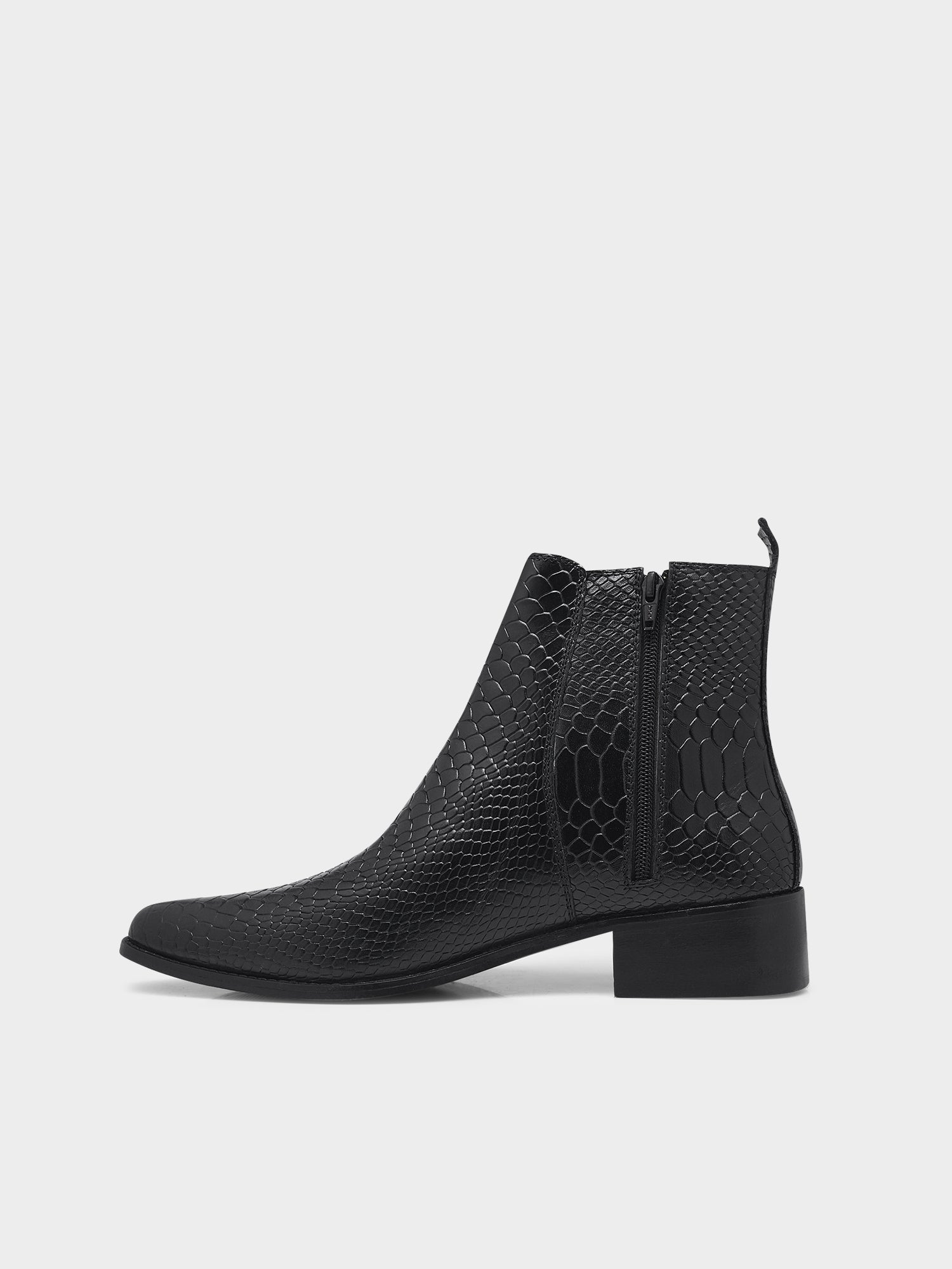 "Luxury black crocodile-embossed Chelsea boots for men - Venom Croco by RNK Luxe